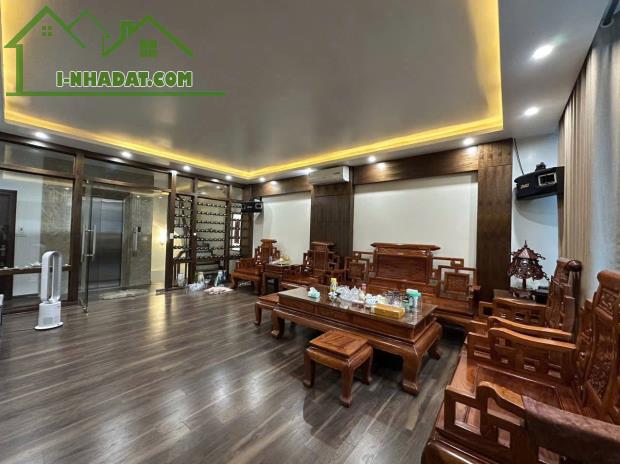 BÁN NHÀ LÔ GÓC MẶT PHỐ ĐÔNG QUAN – 7 TẦNG, THANG MÁY, Ô TÔ VÀO NHÀ! - 1