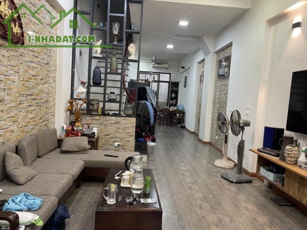 Bán nhà Bát Khối,Thạch Bàn 4 tầng,80m,mt4m oto vào nhà nhỉnh 13 tỷ - 1