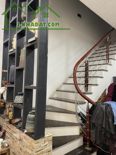 Bán nhà Bát Khối,Thạch Bàn 4 tầng,80m,mt4m oto vào nhà nhỉnh 13 tỷ - 4