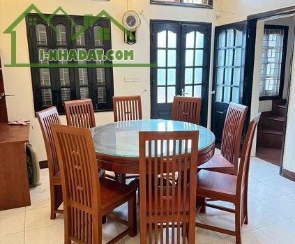 Chính chủ cho  thuê nhà 3 tầng mặt đường Đội Cấn, Ba Đình, Hà Nội - 2