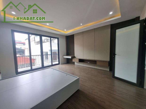 Bán nhà Vương Thừa Vũ  gara ô tô , thang máy , thửa vuông đẹp , 50M2x6T- 16.7 tỷ - 1