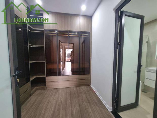 Bán nhà Vương Thừa Vũ  gara ô tô , thang máy , thửa vuông đẹp , 50M2x6T- 16.7 tỷ - 2