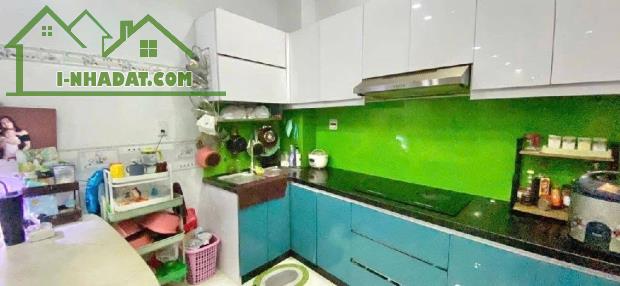 Bán nhà quận 3, 5 tầng, hẻm thông, gần MT Hoàng Sa_Nam Kỳ Khởi Nghĩa, 36m2, 6Pn, 7.6 Tỷ - 2