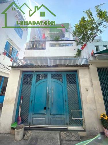 Căn góc 2 tầng ôtô tới cửa đường Dương Bá Trạc P1Q8. Giá 6,5 tỷ TL