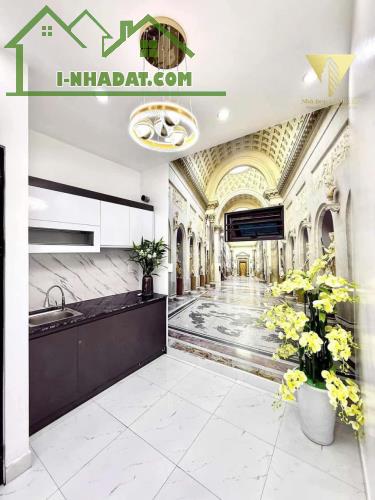 Bán nhà 3 tầng sạch đẹp ngõ 185 Tôn Đức Thắng - 2