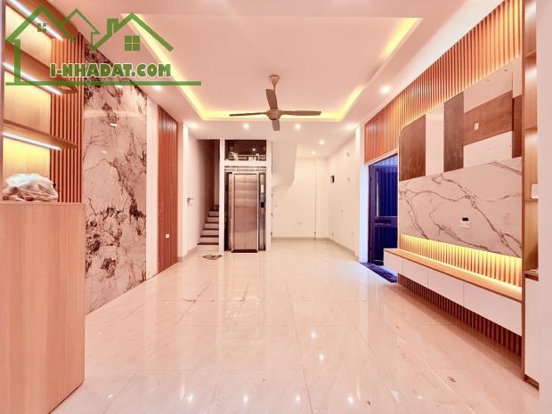 🌟 SIÊU PHẨM NHÀ ĐẸP, PHỐ LỤA, VẠN PHÚC, HÀ ĐÔNG. 🏠 35m², lô góc 6 tầng thang máy