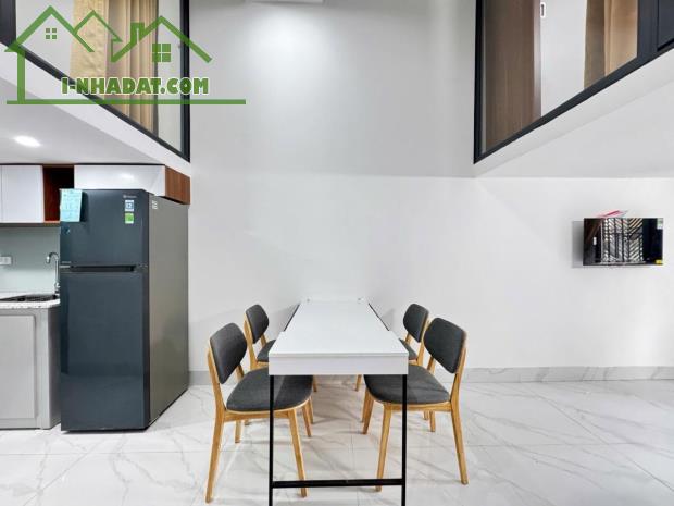 Siêu Phẩm Toà Building 9 Tầng Mặt Đường Cầu Giấy, DT 220 MT 9.7M KD 300Tr/Tháng. - 2