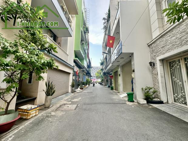 Bán nhà hẻm 6m Bờ Bao Tân Thắng ( đối diện Aeon ) DT : 12x15m - 2 lầu ST - Gía : 28.5tỷ TL - 2