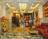 Gấp bán nhà Sài Gòn, dt 580m2, giá 190 tỷ, ngay phố thời trang Nguyễn Trãi.