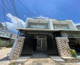 Bán Nhà Sổ Hồng Riêng căn góc 2 MT sau Chợ Hưng Long, BC