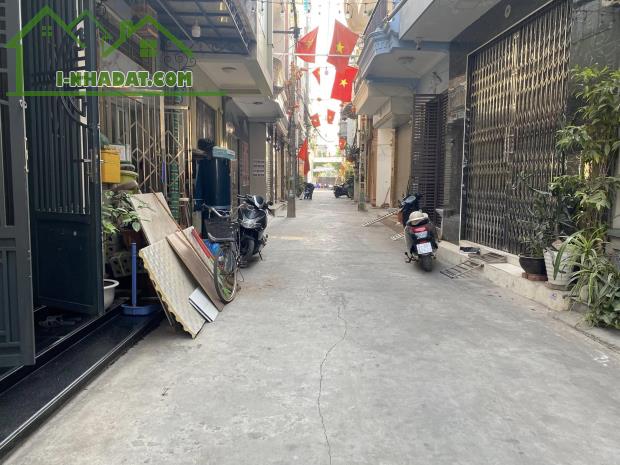 Mr Đ.Anh- Bán nhà 3 tầng Hùng Duệ Vương, Thượng Lý, Hồng Bàng, Hải Phòng giá tốt 3,8 tỷ - 2