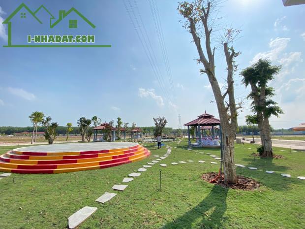 Suất nội bộ lô góc 100m2 đối diện công viên trung tâm Alana city 979 triệu - 1
