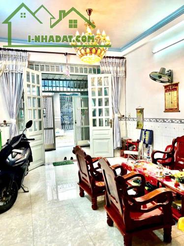 Bán nhà đúc 3.5 tấm, HXH Lê Văn Khương,Quận 12, SHR, 4T85 - 1