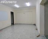 Cho thuê chung cư DT 130m2, 2PN, 2WC tại Trung Hòa Nhân Chính, giá 17 tr/tháng
