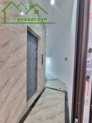 Cho thuê nhà ngõ ô tôPhố Thái Hà 4 tầng x 50m2, 4 PN, 24 Triệu KD onlin, Văn Phòng, Kho - 1