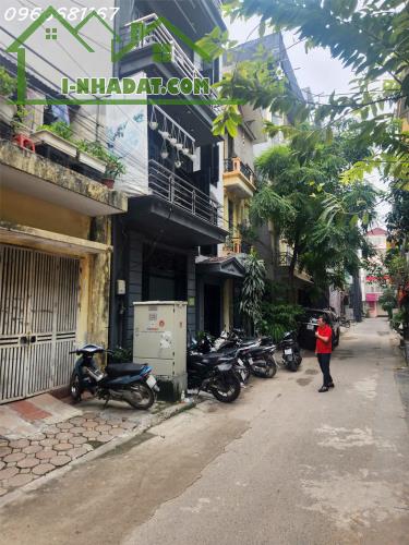 CHO THUÊ MẶT BẰNG KINH DOANH TẠI LINH ĐÀM

PHÙ HỢP BÁN HÀNG ONLINE, KHO HÀNG. - 1