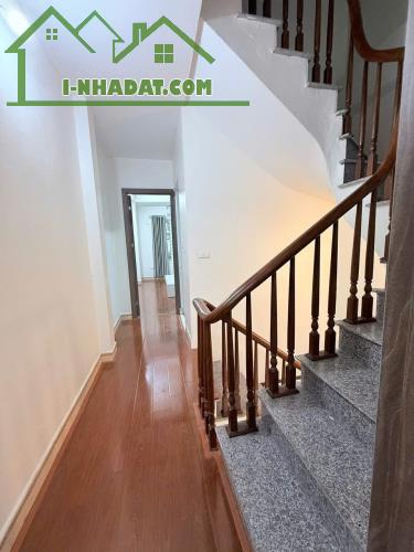 Chủ nhà cần tiền, nhờ bán gấp căn 7 ngủ tại đường Cầu Diễn, nhà mới xây 36m, nhỉnh 8 tỷ - 4