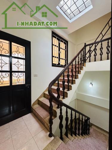 Bàn nhà mới đẹp ở ngay Nguyễn Chính 10m ra phố, 41m, 4 tầng, ngõ nông, giá 7 tỷ rưỡi - 3