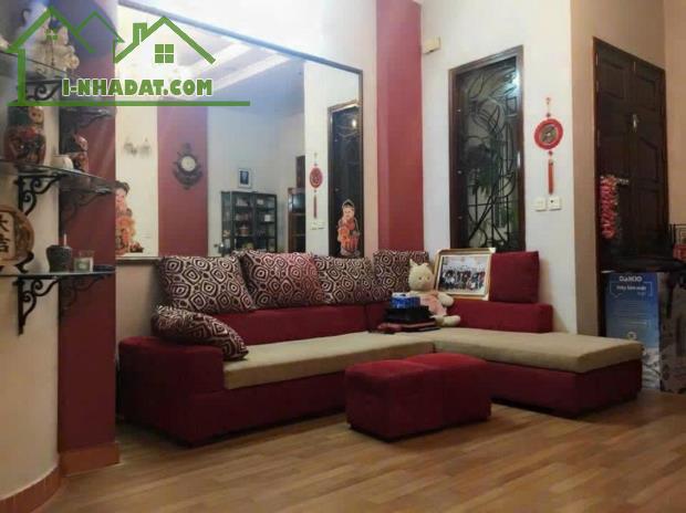 Bán nhà Hào Nam, Đống Đa, phân lô, ô tô tránh, 72m2, 4 tầng, Mt 4.3m, chỉ 23.5 tỷ