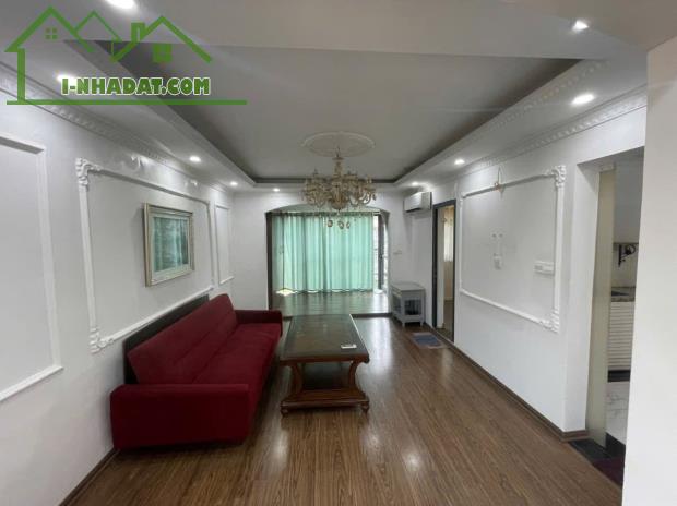 Bán nhà tập thể Thành Công, Ba Đình, 70m, căn góc, nhà đẹp, ô tô đỗ.
