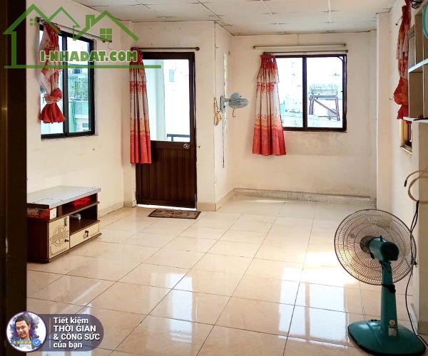 BÁN NHÀ XÓM CHIẾU. 34M2. 4 TẦNG KIÊN CỐ BTCT. 3 NGỦ. HẺM GẦN 4M. SÁT ĐƯỜNG LỚN - 4