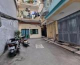 Cần bán Gấp mảnh đất Phố Văn Hương, Đống Đa, 50m2, mặt tiền gần 5m, Chỉ 6.9 tỷ