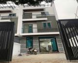 Nhà mới,giá tốt,sân rộng để ô tô(3Tx90m2-full nội thất)Đại thành-Quốc oai.Nhỉnh 4 tỷ