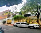 Bán biệt thự tại phố Núi Trúc, Ba Đình 150m2, 4 tầng, mt 11m, 3 mặt thoáng, chỉ 65 tỷ.