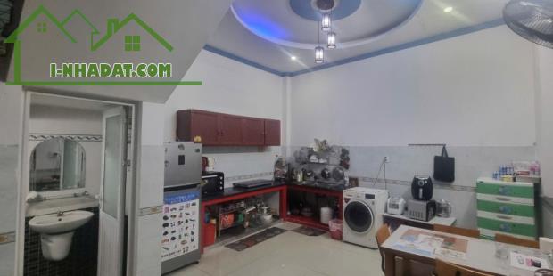 Bán nhà 2 Tầng Dĩ An,1 sẹc Lê Hồng Phong,đường 2 ô tô,giá đầu tư,nhanh thì còn - 3