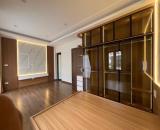 cực ngon -hà đẹp -bồ đề  - 46m2x  6 tầng - thang máy - ô tô đỗ cổng