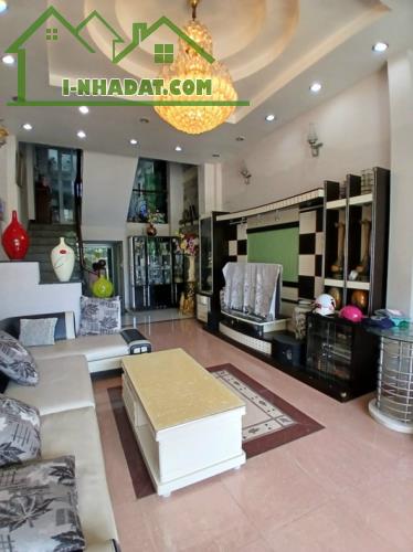 MẶT TIỀN KINH DOANH, ĐƯỜNG SÔ 22, F11, Q6, 6 TẦNG, 104.M2, 15.3 TỶ.