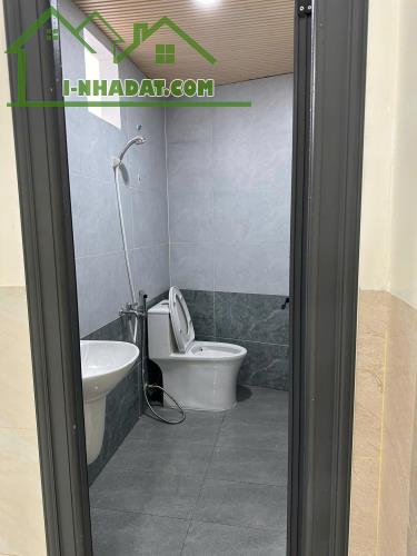 Cần nhượng phòng trọ gác đúc, gần các trường đại học, không chung chủ - 2