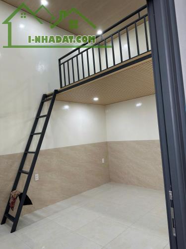 Cần nhượng phòng trọ gác đúc, gần các trường đại học, không chung chủ