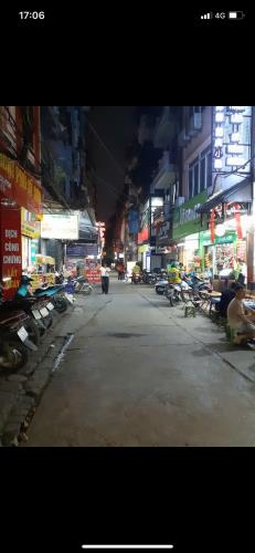 Cho Thuê Cửa Hàng Hoặc Văn Phòng Tại số nhà 10 ngõ 1B Đường Nguyễn Trãi, Phường Trung