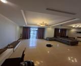 Cho thuê căn góc 3 ngủ, 3 wc rộng 181m2 ở RoyalCity Nguyễn Trãi, Thượng Đình, Thanh Xuân.