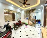 💥Đường Láng, Nhà Đẹp Ở Luôn, Full Nội Thất, Ngõ Ba Gác Tránh, DT 40m2, 5 Tầng