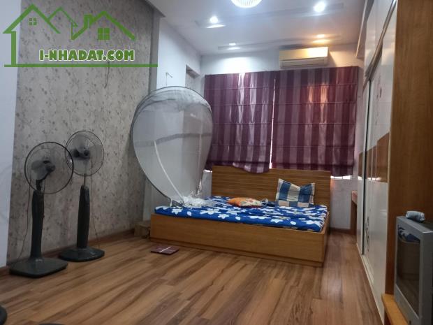 Chính chủ bán nhà phân lô ngõ 178 Thái Hà Đống Đa 68m2x7T nhỉnh hơn 37 tỷ