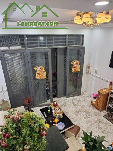 Bán nhà ngang 4,5m, gần chợ Bùi Minh Trực P5-Q8 - 4