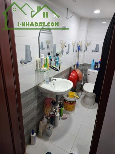 Bán nhà ngang 4,5m, gần chợ Bùi Minh Trực P5-Q8 - 3