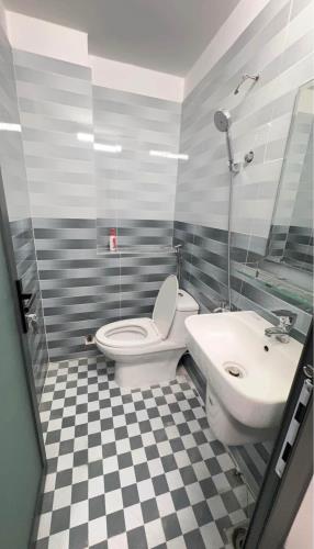 Bán nhà 2 lầu, 4PN, gần cầu Nguyễn Văn Cừ, P2 – Q8 - 4