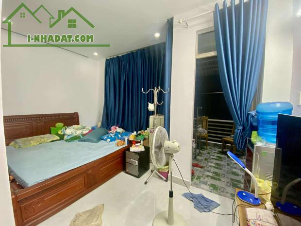 BÁN NHÀ 4 TẦNG HẺM XE HƠI TRÁNH – HUỲNH THỊ HAI, QUẬN 12 – 50M2 – CHỈ 4.75 TỶ - 5