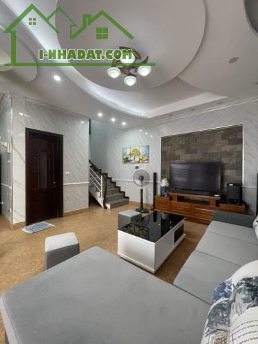 🚗 TRẦN CUNG - 5 TẦNG MỚI CỨNG - VÀI BƯỚC RA PHỐ - NGÕ RỘNG - 7 CHỖ QUA - XE CON VÀO NHÀ - 2