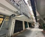 Bán nhà phố Chùa Láng, Quận Đống Đa 32m2, 4 tầng đẹp ngõ ô tô nhỉnh 8 tỷ hiếm
