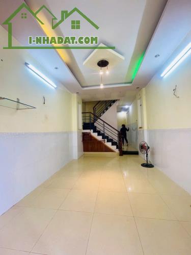 Bán nhà hẻm 3m gần Emart Phan Huy Ích, 2 tầng, đang cho thuê 8 triệu/tháng, chỉ 4 tỷ - 1