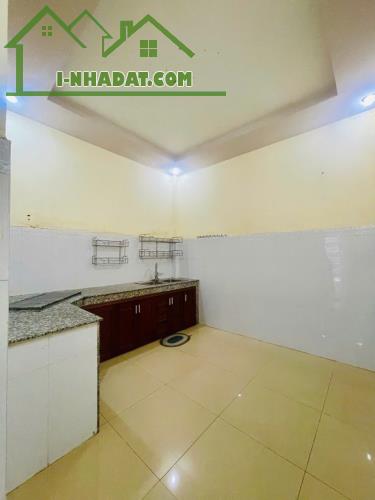 Bán nhà hẻm 3m gần Emart Phan Huy Ích, 2 tầng, đang cho thuê 8 triệu/tháng, chỉ 4 tỷ - 3