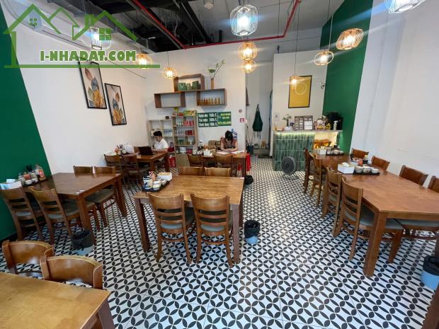 Quận 9 ! Sang nhượng Quán Cháo Lòng, Không Gian Shop House Tại Vinhome GrandPark, Tel : - 4