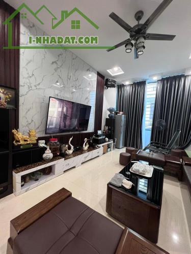 Bán nhà mặt ngõ 178 Thái Hà, 45m2, ô tô tránh, kinh doanh tốt, 16.5 tỷ - 1