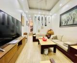 Bán nhà Chùa Láng, 40m2 x 5 tầng, lô góc, 9.2 tỷ