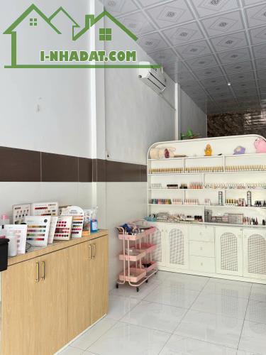 CHÍNH CHỦ CẦN SANG NHƯỢNG QUÁN NAIL- MI - GỘI TRUNG TÂM CHỢ THỦ THỪA - 2
