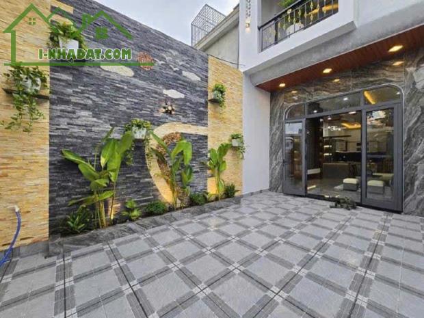 BÁN NHÀ PHỤNG CHÂU Ô TÔ ĐỖ CỔNG,, GẦN ĐHTDTT. DT 32M2, 4 TẦNG. GIÁ 2.7 TỶ-BANK 70%